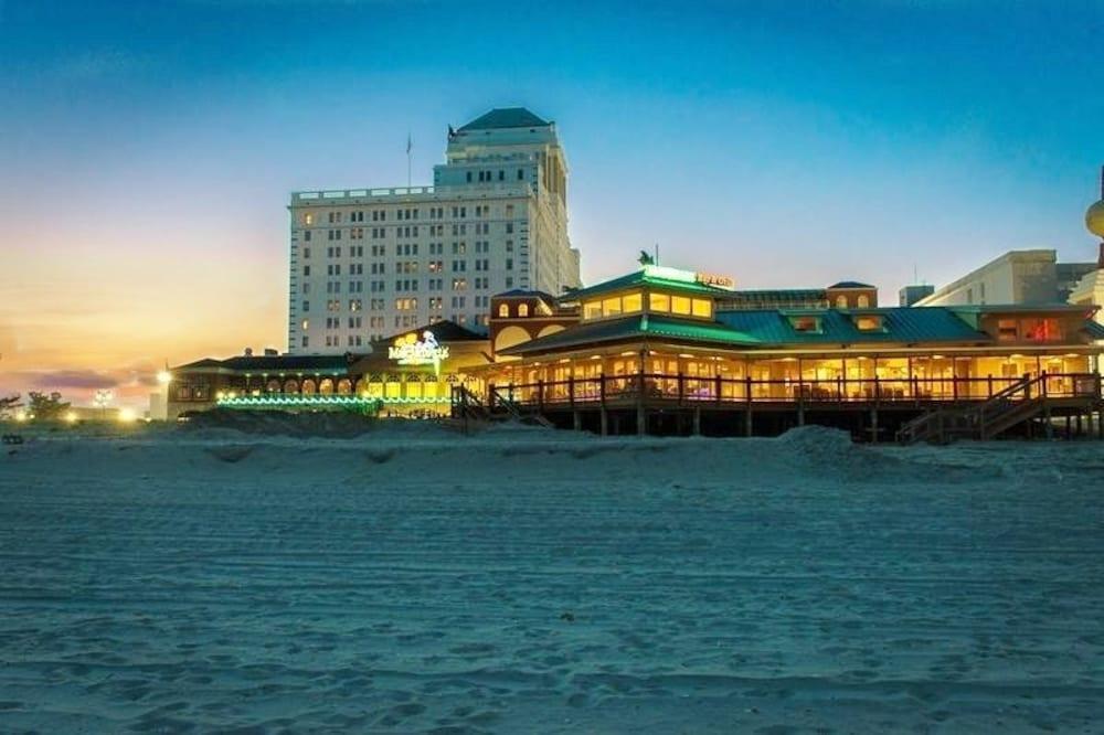 Resorts Casino Hotel Atlantic City Exterior photo